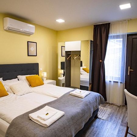 Fakapu Pince Es Panzio Bed & Breakfast โทไก ภายนอก รูปภาพ